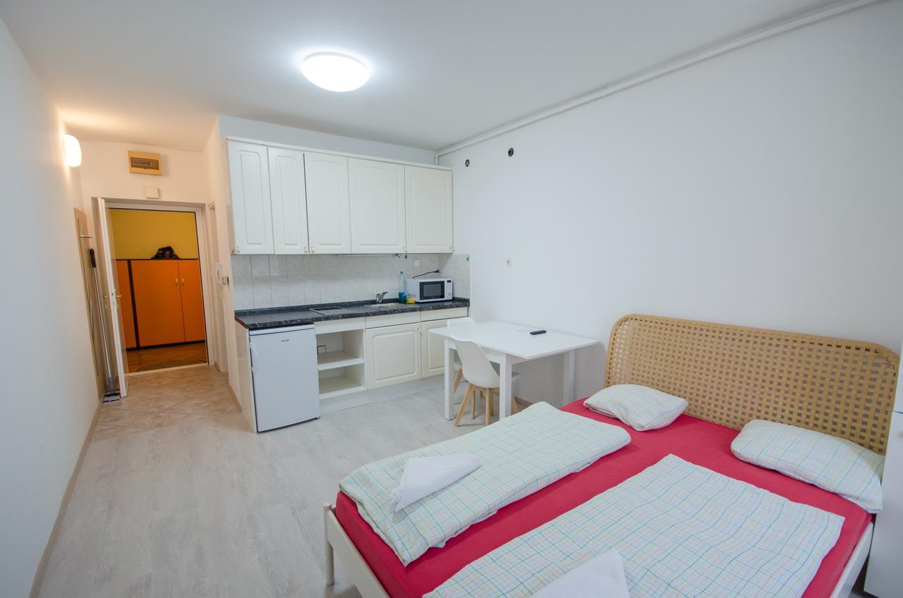 Apartment Trzaska With Free Parking Laibach Exterior foto