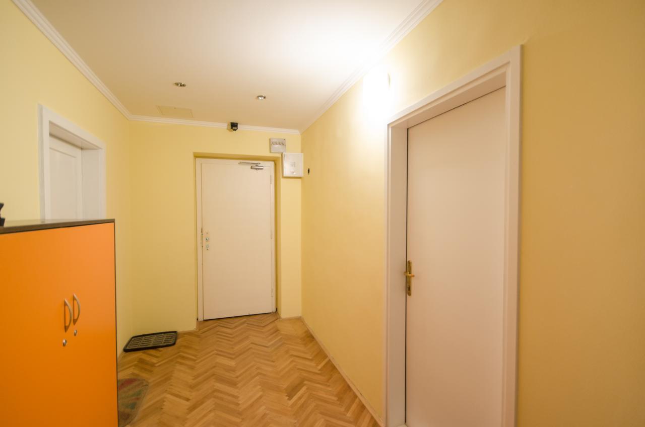 Apartment Trzaska With Free Parking Laibach Exterior foto