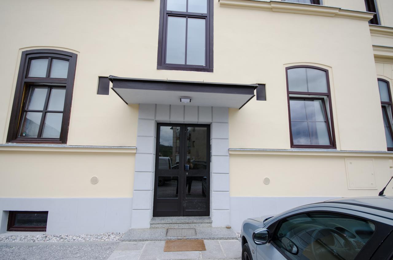 Apartment Trzaska With Free Parking Laibach Exterior foto
